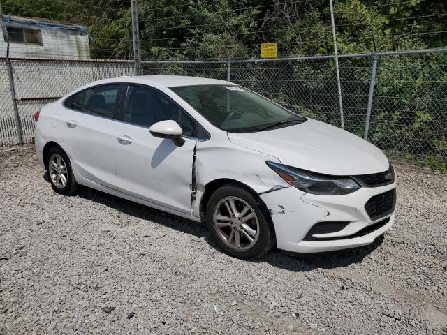 Photo 4 from auction – 2017 CHEVROLET CRUZE with VIN 1G1BE5SM7H7222974