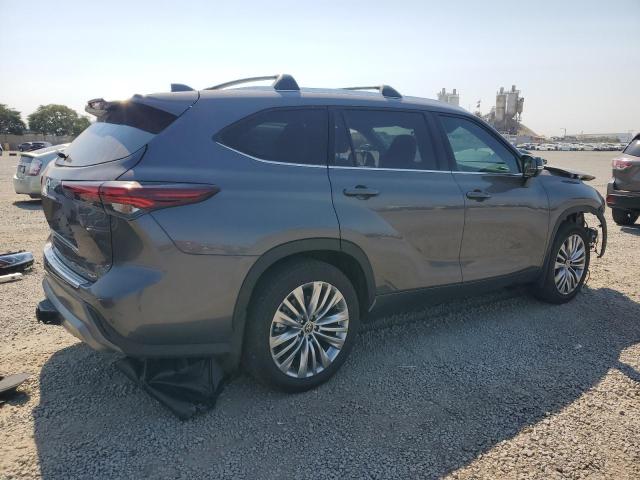 Photo 3 from auction – 2024 TOYOTA HIGHLANDER with VIN 5TDKDRAH4RS533498
