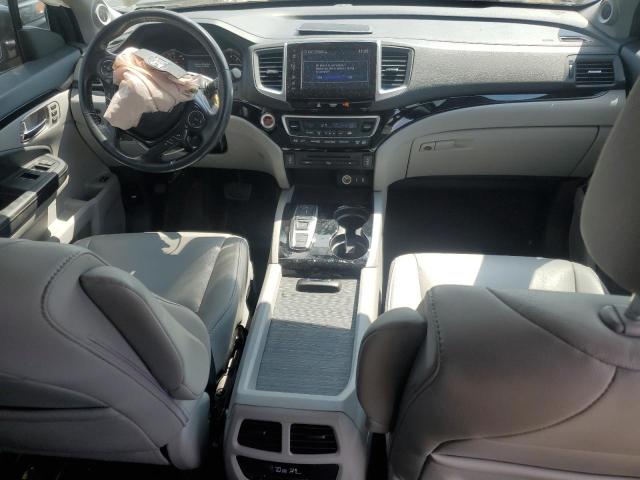 Photo 8 from auction – 2017 HONDA PILOT TOUR with VIN 5FNYF6H96HB101211