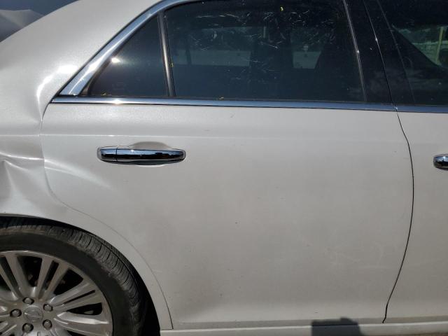 Photo 10 from auction – 2011 CHRYSLER 300C with VIN 2C3CA6CT3BH529285