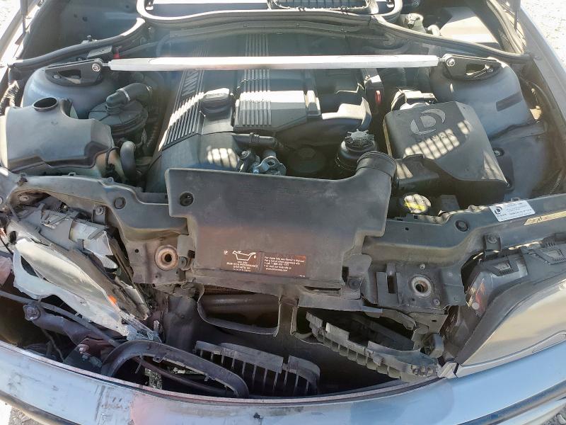Photo 11 from auction – 2004 BMW 330 I with VIN WBAEV53434KM33144