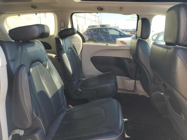 Photo 11 from auction – 2017 CHRYSLER PACIFICA L with VIN 2C4RC1GG9HR734693