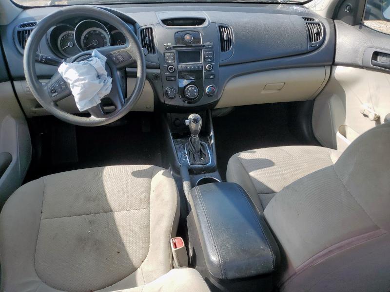 Zdjęcie 8 z aukcji – 2011 KIA FORTE LX z VIN KNAFT4A20B5434463