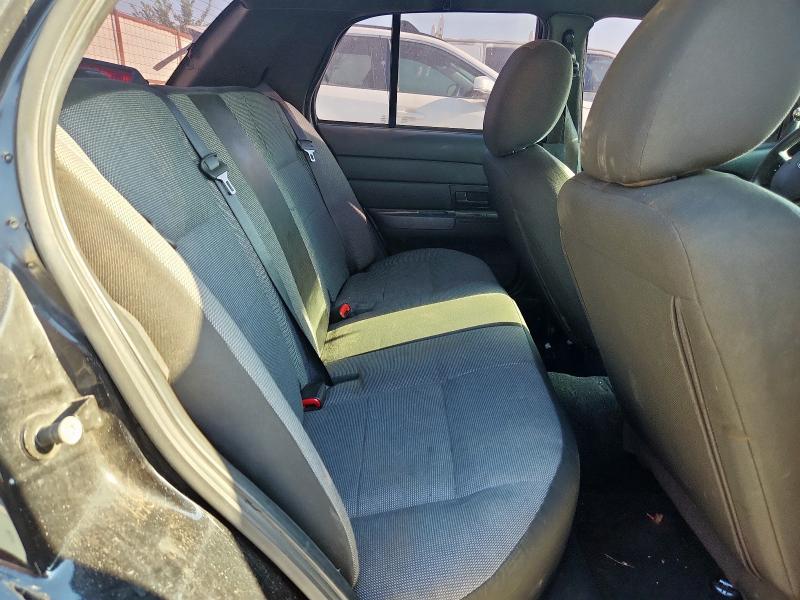 Photo 10 from auction – 2011 FORD CROWN VICT with VIN 2FABP7BV8BX157517