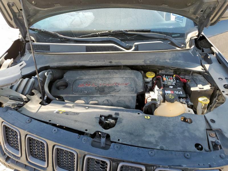 Photo 11 from auction – 2018 JEEP COMPASS TR with VIN 3C4NJDDB6JT270053