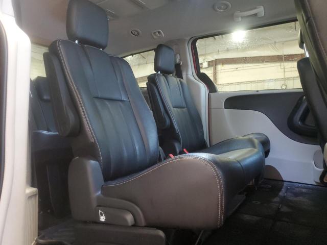 Photo 11 from auction – 2014 CHRYSLER TOWN & COU with VIN 2C4RC1BG3ER367227