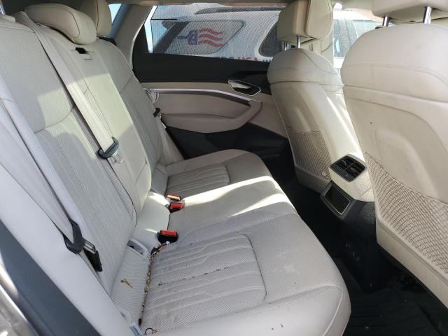 Photo 10 from auction – 2019 AUDI E-TRON PRE with VIN WA1VABGE0KB011842