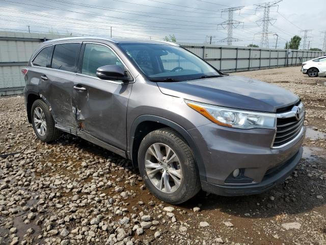 Photo 4 from auction – 2015 TOYOTA HIGHLANDER with VIN 5TDJKRFH2FS126916