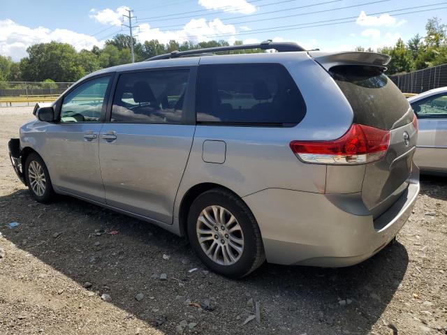 Photo 2 from auction – 2013 TOYOTA SIENNA XLE with VIN 5TDYK3DC4DS348471