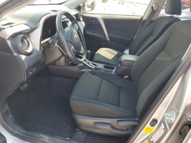 Photo 7 from auction – 2018 TOYOTA RAV4 LE with VIN JTMZFREV0JJ195026