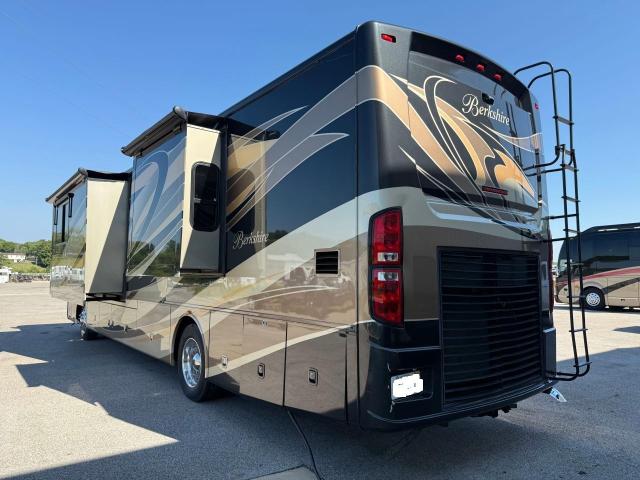 Photo 3 from auction – 2014 FREIGHTLINER CHASSIS XC with VIN 4UZAB2DT7ECFT1036