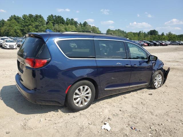 Photo 3 from auction – 2017 CHRYSLER PACIFICA TOURING L with VIN 2C4RC1BG8HR831889