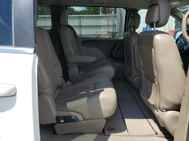 Photo 11 from auction – 2012 CHRYSLER TOWN & COU with VIN 2C4RC1BG5CR188961