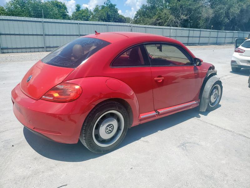 Photo 3 from auction – 2013 VOLKSWAGEN BEETLE with VIN 3VWJX7AT1DM647119