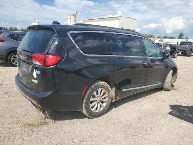 Photo 3 from auction – 2017 CHRYSLER PACIFICA TOURING L with VIN 2C4RC1BG3HR544069