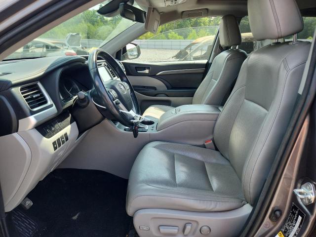Photo 7 from auction – 2018 TOYOTA HIGHLANDER with VIN 5TDDZRFH9JS867386