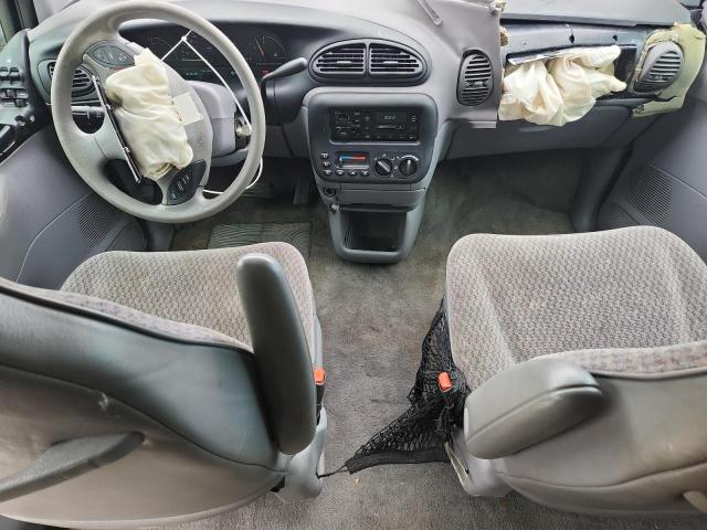 Photo 8 from auction – 2000 DODGE CARAVAN with VIN 2B4GP25R0YR688870