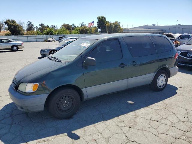 Photo 1 from auction – 2001 TOYOTA SIENNA CE with VIN 4T3ZF19C51U403879