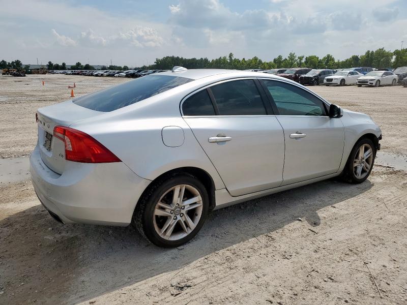 Photo 3 from auction – 2015 VOLVO S60 PREMIER with VIN YV140MFB7F1310645