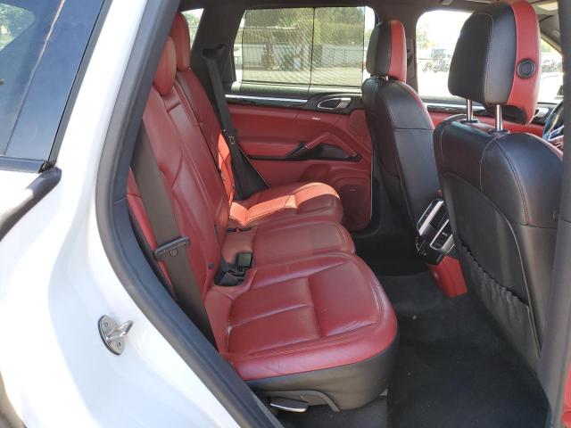 Photo 11 from auction – 2016 PORSCHE CAYENNE S with VIN WP1AB2A24GLA96765