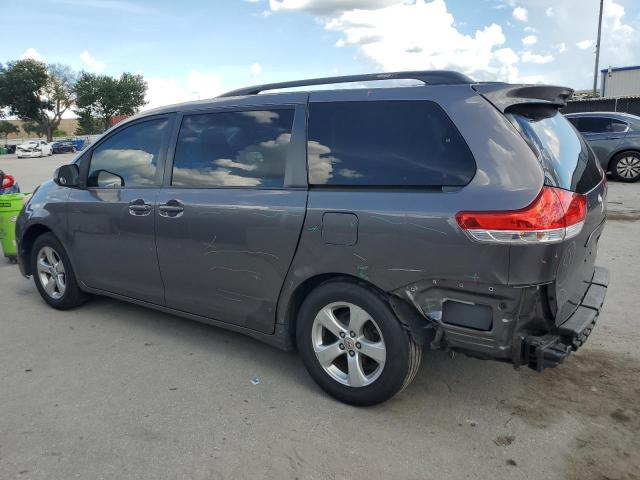 Photo 2 from auction – 2013 TOYOTA SIENNA LE with VIN 5TDKK3DC5DS328218