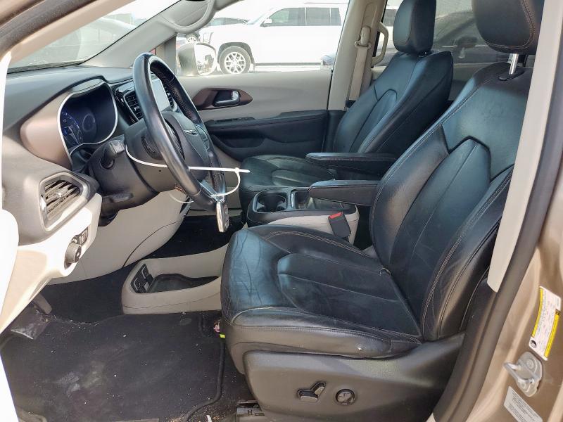 Photo 7 from auction – 2017 CHRYSLER PACIFICA T with VIN 2C4RC1BG2HR552034