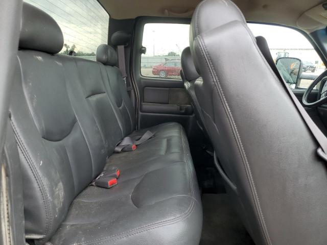 Photo 10 from auction – 2003 CHEVROLET SILVERADO with VIN 1GCEK19T53E303110