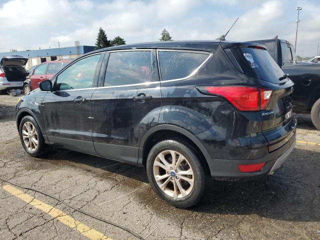 Photo 2 from auction – 2019 FORD ESCAPE SE with VIN 1FMCU0GD2KUA15715