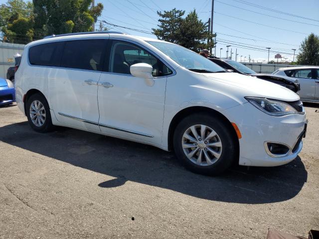 Photo 4 from auction – 2019 CHRYSLER PACIFICA T with VIN 2C4RC1BG4KR698295