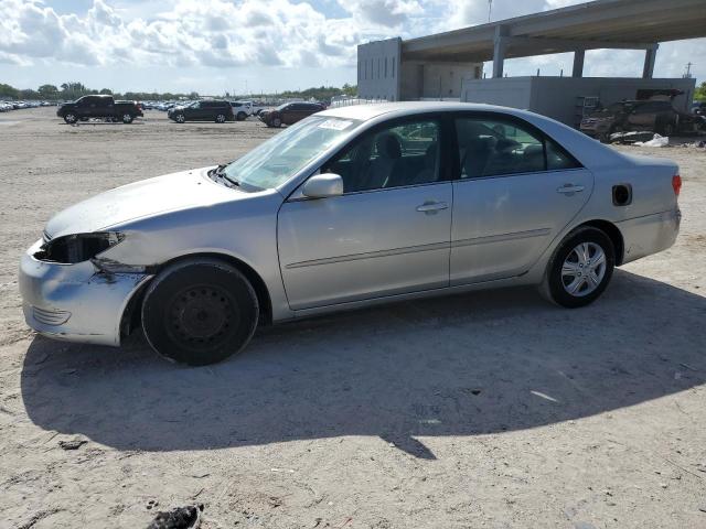 TOYOTA CAMRY LE 2005 with VIN 4T1BE32K75U065420 - Photo from auction