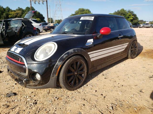 MINI COOPER S 2015 with VIN WMWXP7C56F2A38467 - Photo from auction