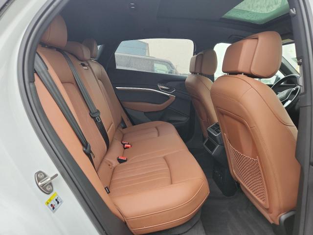 Foto 11 de la subasta – 2024 AUDI Q8 E-TRON con VIN WA1CABGE4RB055800