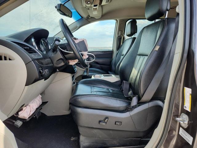 Photo 7 from auction – 2015 CHRYSLER TOWN & COU with VIN 2C4RC1BGXFR577194