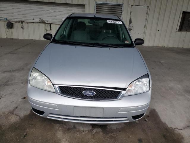 Photo 5 from auction – 2005 FORD FOCUS ZX4 with VIN 1FAFP34N45W119337