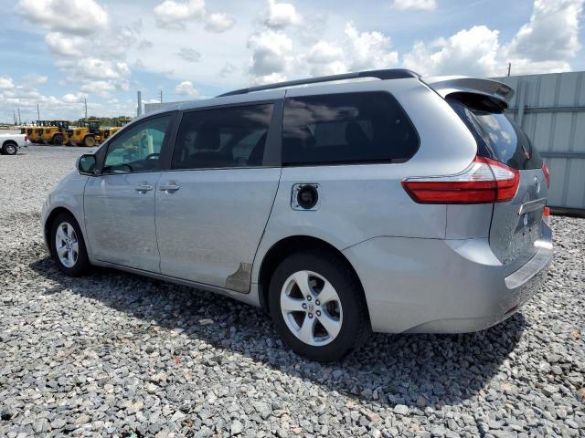 Photo 2 from auction – 2017 TOYOTA SIENNA LE with VIN 5TDKZ3DC5HS815372