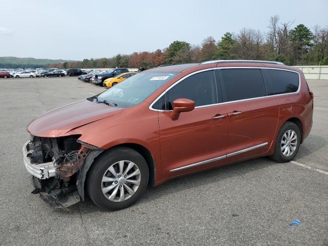 CHRYSLER PACIFICA T 2018 with VIN 2C4RC1EG0JR248427 - Photo from auction