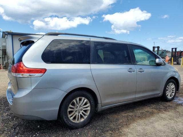 Photo 3 from auction – 2012 TOYOTA SIENNA XLE with VIN 5TDYK3DC3CS199369