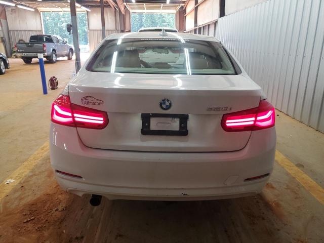 Photo 6 from auction – 2016 BMW 320 I with VIN WBA8A9C59GK619056