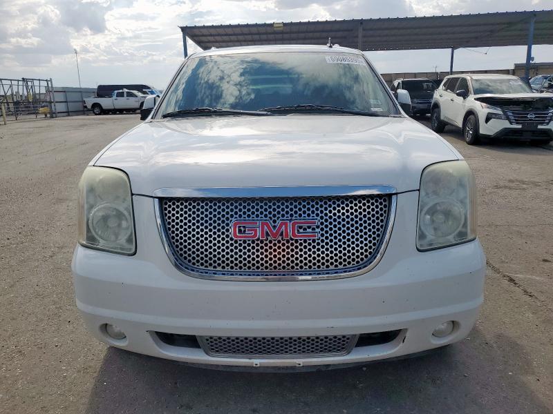 Photo 5 from auction – 2011 GMC YUKON DENA with VIN 1GKS1GEJ1BR300357