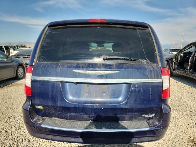 Photo 6 from auction – 2015 CHRYSLER TOWN & COU with VIN 2C4RC1BG3FR589252