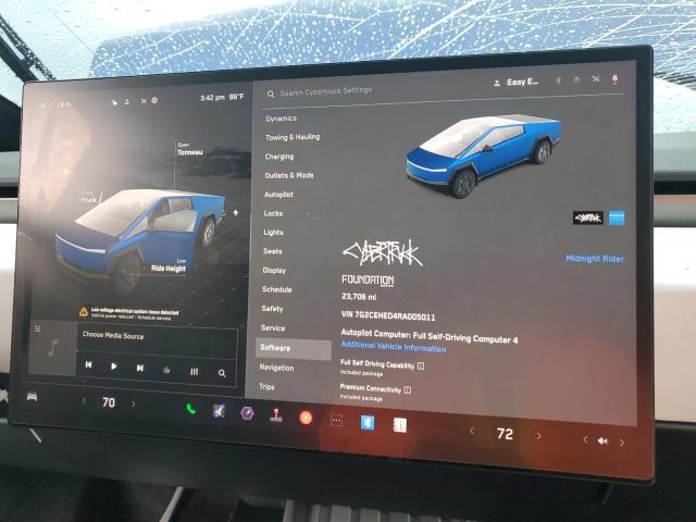 Photo 9 from auction – 2024 TESLA CYBERTRUCK with VIN 7G2CEHED4RA005011