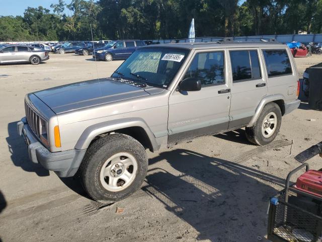 JEEP CHEROKEE 2000 with VIN 1J4FF48S6YL237778 - Photo from auction