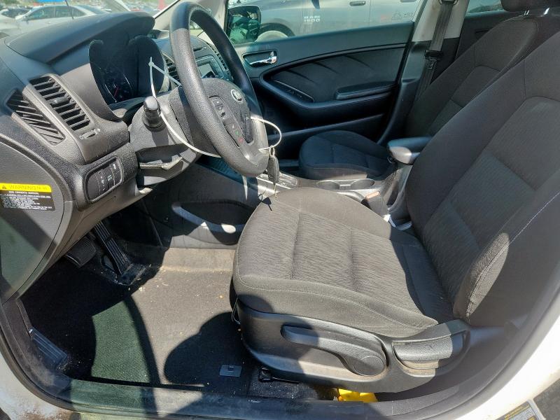 Photo 7 from auction – 2016 KIA FORTE LX with VIN KNAFK4A65G5606936
