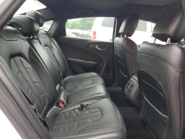Photo 10 from auction – 2016 CHRYSLER 200 S with VIN 1C3CCCDG0GN118354