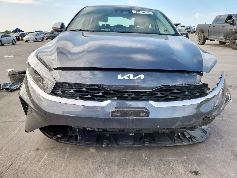 Photo 5 from auction – 2023 KIA FORTE LX with VIN 3KPF24AD7PE635845