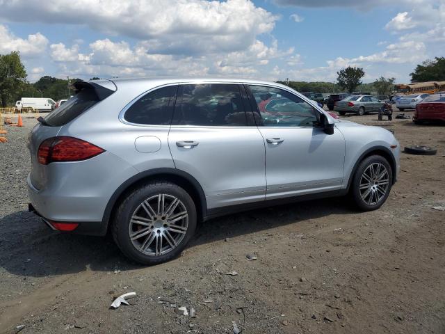 Photo 3 from auction – 2011 PORSCHE CAYENNE S with VIN WP1AB2A26BLA43753