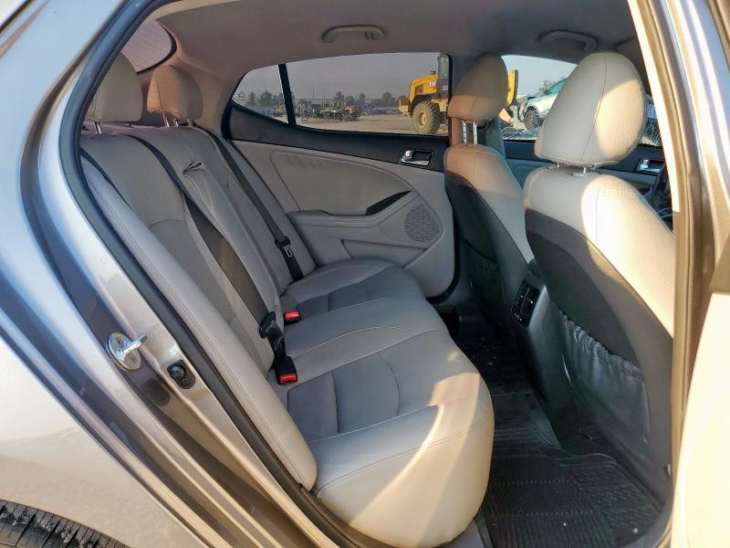 Photo 10 from auction – 2015 KIA OPTIMA EX with VIN 5XXGN4A75FG518387