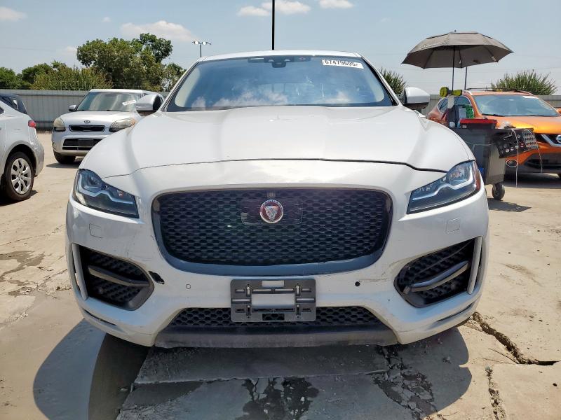 Photo 5 from auction – 2017 JAGUAR F-PACE R - with VIN SADCL2BV5HA070449