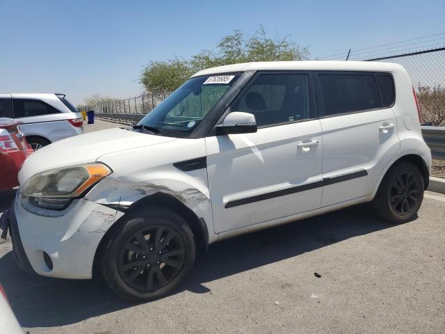 KIA SOUL + 2013 с VIN KNDJT2A67D7486023 - Снимка от търг
