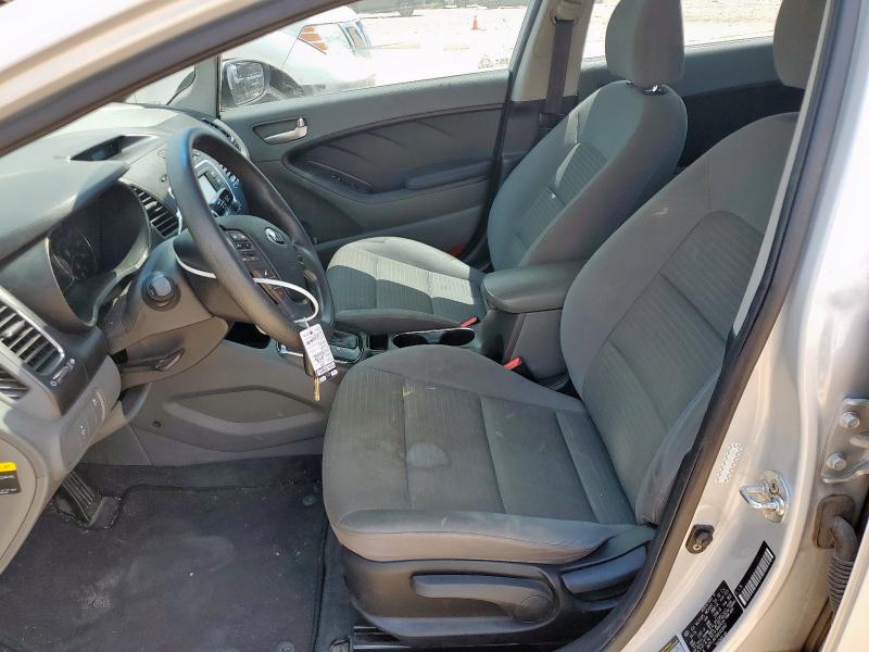 Photo 7 from auction – 2017 KIA FORTE LX with VIN 3KPFL4A70HE052493
